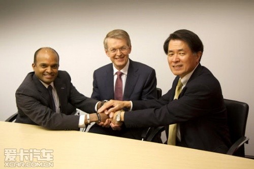 福特副總裁拉茲·奈爾、戴姆勒董事托馬斯·韋伯、日產(chǎn)副總裁山下光彥