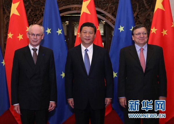 習(xí)近平會(huì)見歐洲理事會(huì)主席范龍佩和歐盟委員會(huì)主席巴羅佐。新華社記者 龐興雷 攝