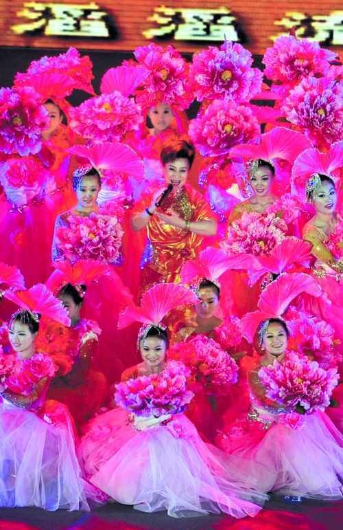 閉幕式上小香玉的一曲《河南人》唱出了我們河南人的精神。