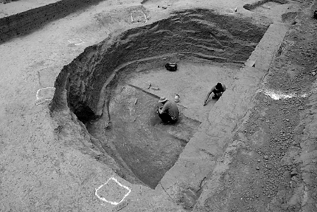 ?？h黎陽倉考古發(fā)掘現(xiàn)場。 張志嵩　攝