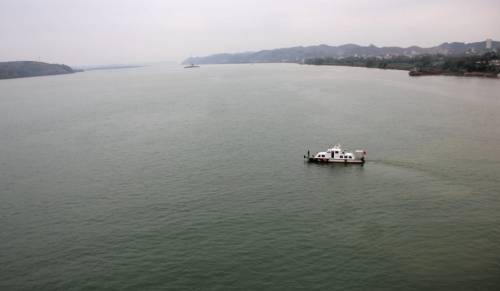 女子跳橋失蹤 網友指責警方處警不當