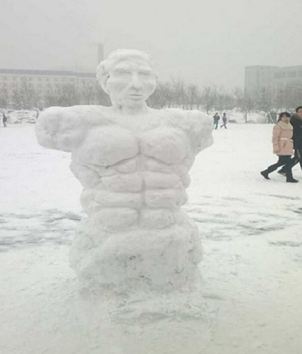 創(chuàng)意十足！日系列卡通雪人走紅