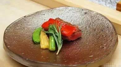 就一點兒紫菜跟生魚片 日料沒吃什么為啥還那么貴？