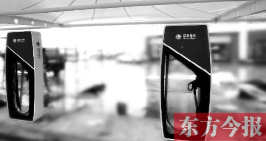 京港澳高速原陽服務區(qū)，已經進入調試階段的專為小型乘用電動汽車充電的快速充電樁站