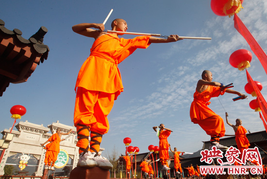 每個人心中都有一個或明或暗的功夫圖騰,作為武林高手，他們能飛檐走壁，擁有蓋世神功。