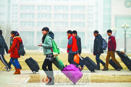 這不是拉桿箱的秀臺，這是行李的改頭換代，今天，你“拉桿箱”了嗎？