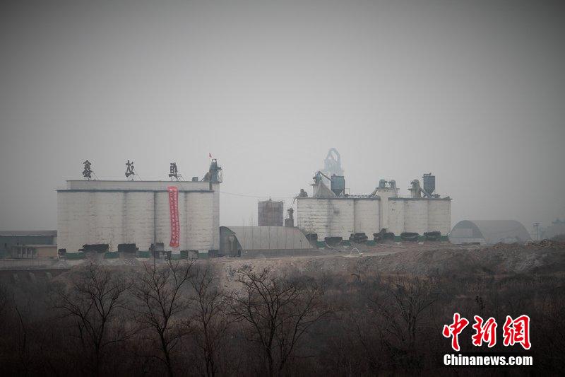 　2014年2月17日，石家莊市再次啟動(dòng)壓減水泥過(guò)剩產(chǎn)能、治理大氣污染水泥企業(yè)集中爆破拆除行動(dòng)。