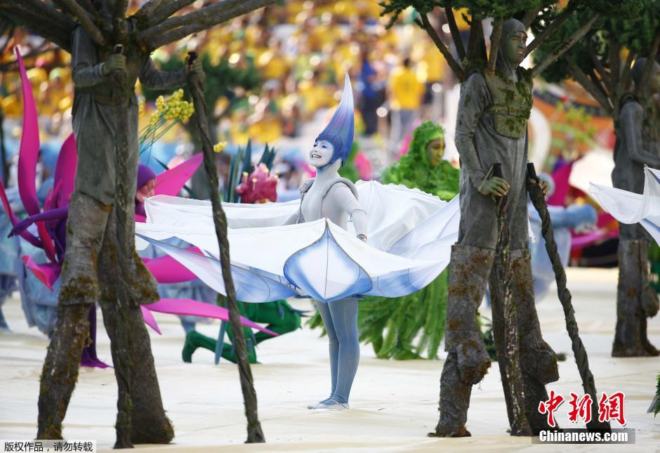 北京時間6月13日凌晨2時，巴西世界杯正式拉開帷幕。