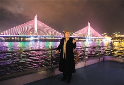 2012年2月3日，德國總理默克爾夜游廣州。