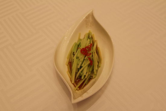 白灼翠芥蘭。 花惠生 供圖