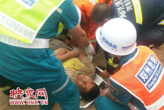 事故現(xiàn)場，一人被救出