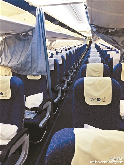 年關(guān)將近，很多人回家的票還沒有著落，而昨日凌晨，一架從武漢飛往廣州的航班上只有一名女乘客，偌大的客機(jī)成了一個人的專機(jī)。