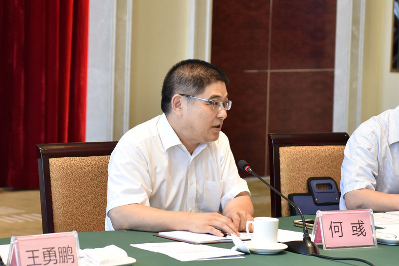 省委宣傳部副部長、省委網(wǎng)信辦主任何彧