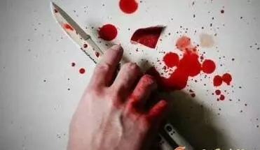 男子用被子捂死妻子 在其胸部、腹部寫下我愛你