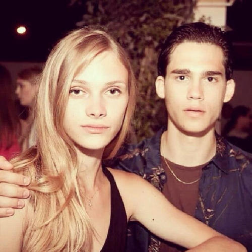 似男非女 “妖孽”般國(guó)際男模