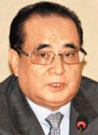 李秀勇曾照料金正恩兄妹。