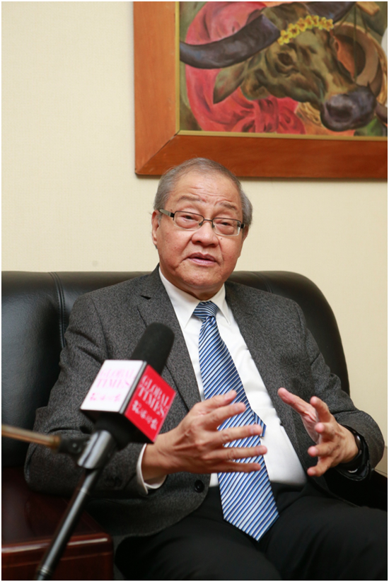 羅馬納大使在菲律賓駐華大使館接受本報記者專訪。李昊攝