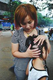 教室吊扇墜落砸中7歲女孩：傷口長(zhǎng)6cm 深可見(jiàn)肉