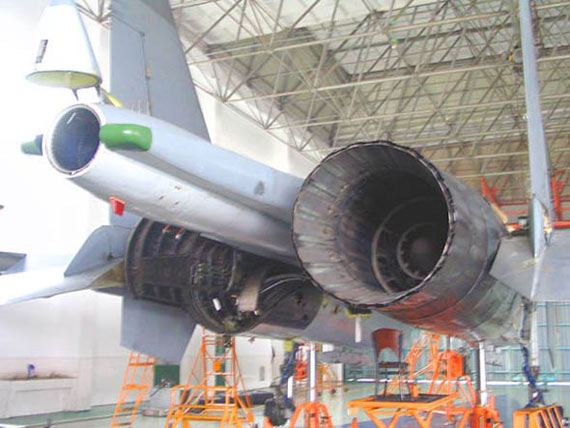 俄稱(chēng)我蘇-27/30發(fā)動(dòng)機(jī)達(dá)壽限再購(gòu)140臺(tái)AL-31