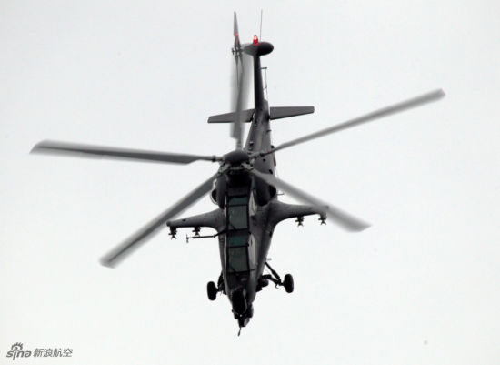 資料圖：在珠海航展上亮相的武直-10攻擊直升機。