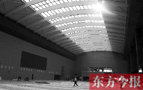 作為高鐵鄭州東站最重要的配套工程，鄭州綜合交通樞紐公路客運(yùn)站的裝修工作即將完成，預(yù)計(jì)今年9月底與鄭州