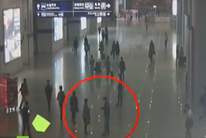 車(chē)站被人接 騙走一萬(wàn)二