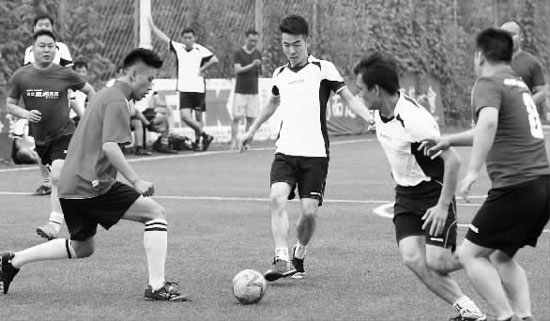 三場小組賽三戰(zhàn)全勝，我們只看到了開頭，沒猜中結(jié)尾