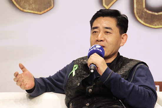 陳寶國(guó)：我感覺(jué)和河南很有緣分，和河南的觀眾也有親切感