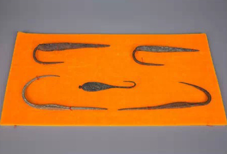 這么大的魚鉤你見過嗎？