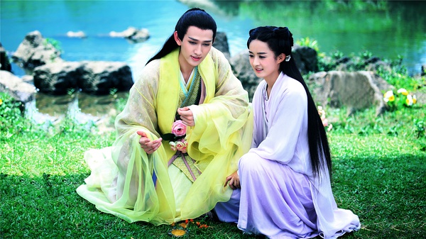 網(wǎng)絡(luò)文學(xué)改編：寫(xiě)手升級(jí)變編劇