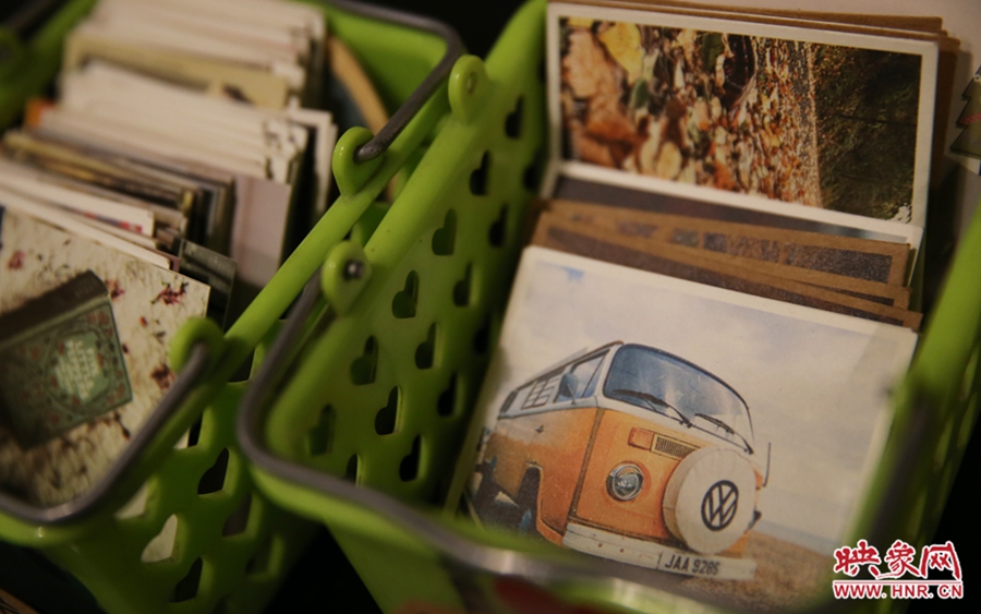 書店內(nèi)出售的書簽。